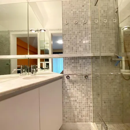 Waveside Corner Apartment, Cleaning Included *