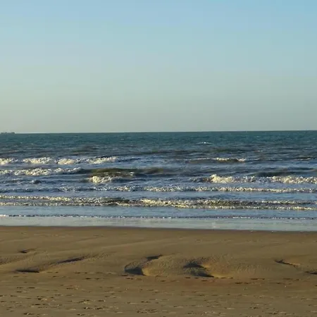Apartment Waveside Corner Apartment, Cleaning Included Nieuwpoort