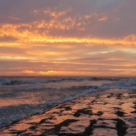 Apartment Waveside Corner Apartment, Cleaning Included *